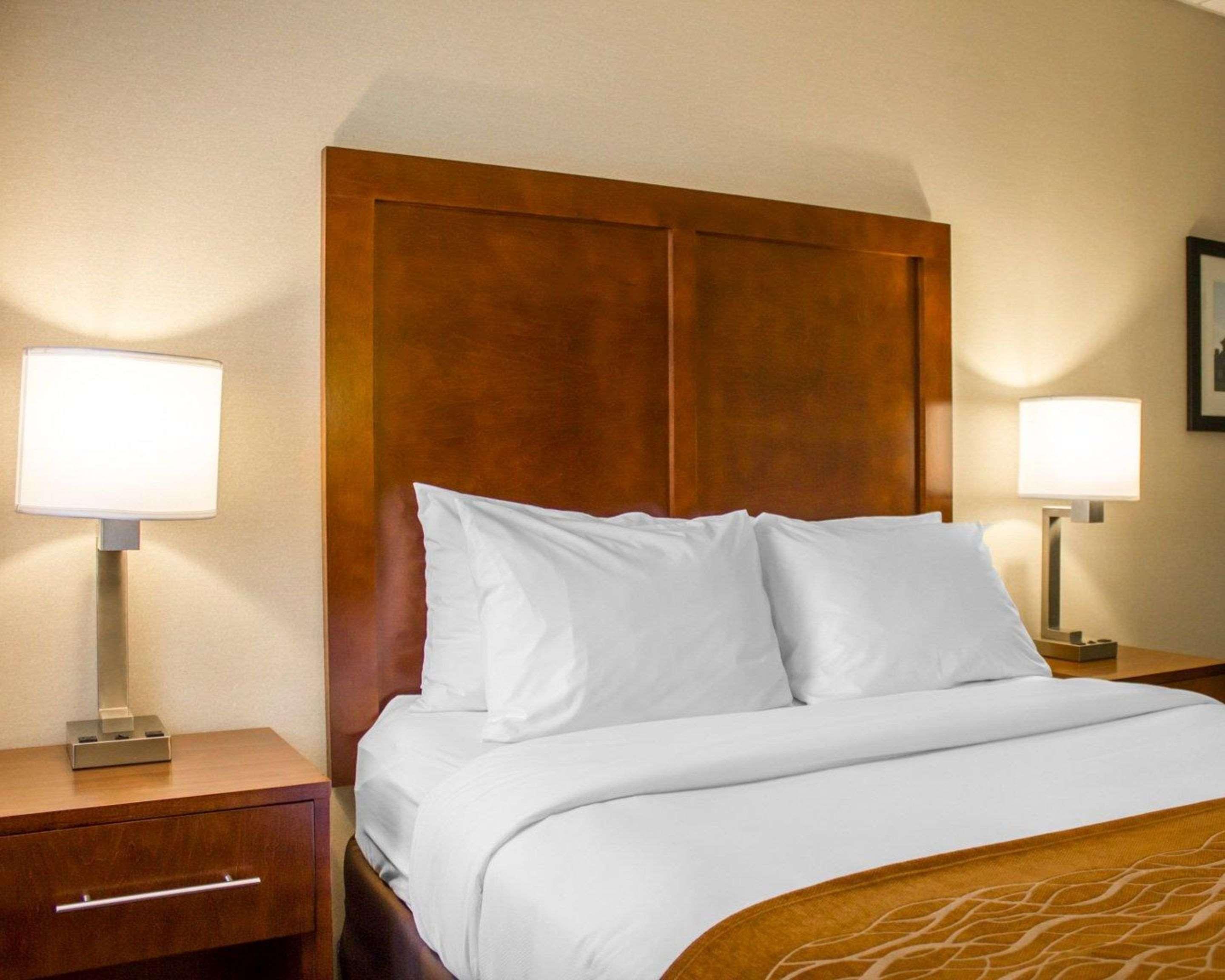 Comfort Inn Syosset-Long Island Bagian luar foto