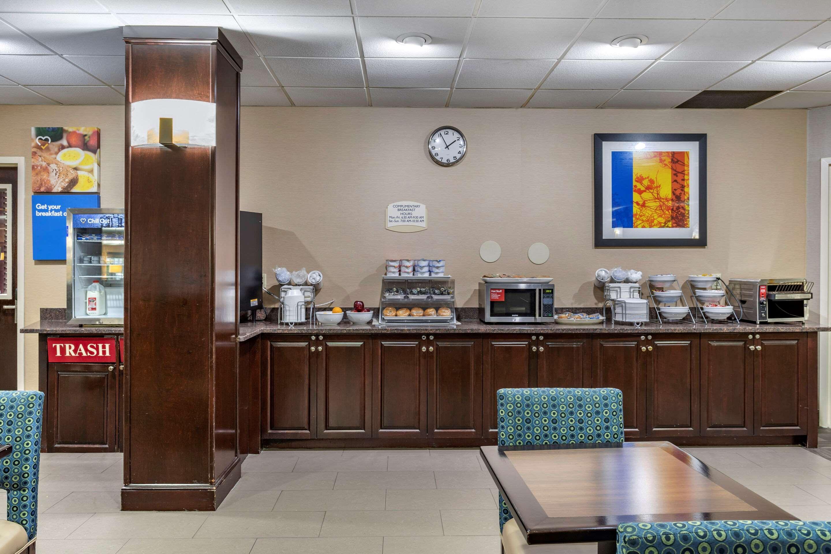 Comfort Inn Syosset-Long Island Bagian luar foto