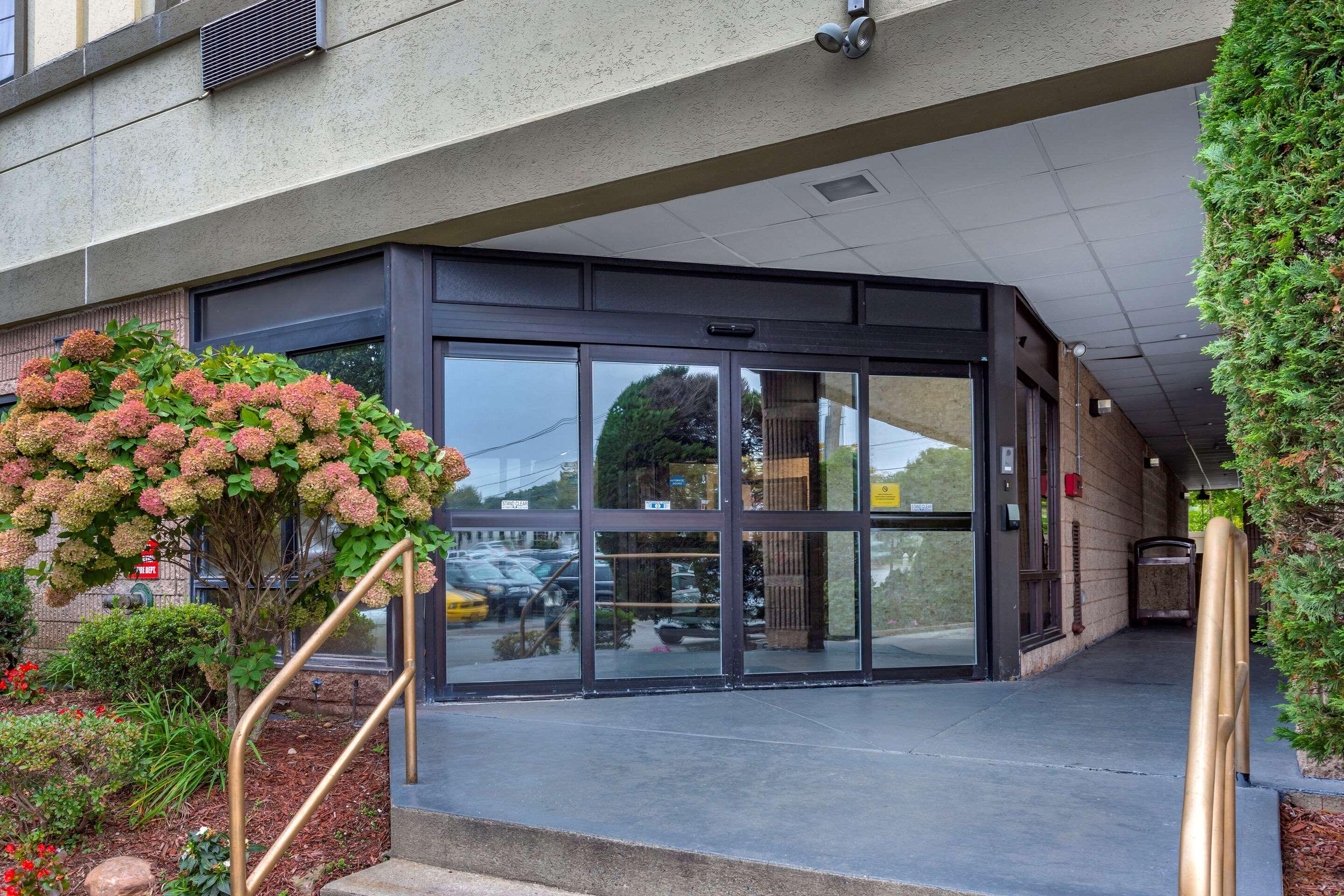 Comfort Inn Syosset-Long Island Bagian luar foto